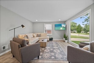 1114 Meacham St in Green Bay, WI - Building Photo