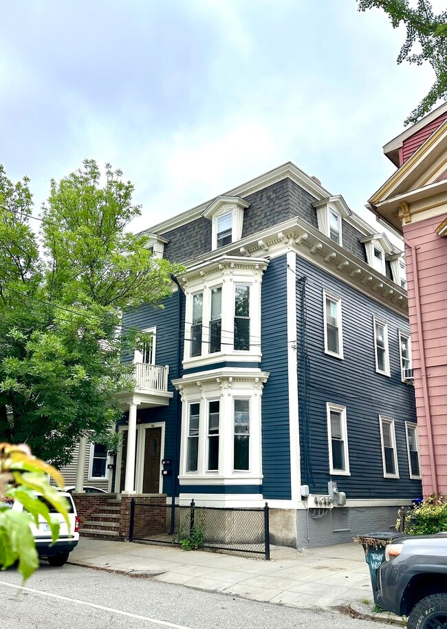 124 Vinton St, 3, Unit 3 in Providence, RI - Foto de edificio - Building Photo