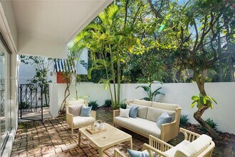 3517 Loquat Ave in Miami, FL - Building Photo - Building Photo