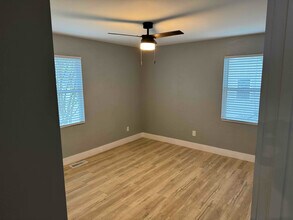 912 Rosedale Ave in Loudon, TN - Building Photo - Building Photo