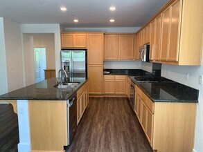 495 Milford St in Brentwood, CA - Building Photo - Building Photo