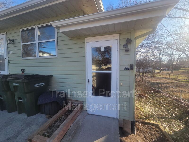 905 Madison St in Leavenworth, KS - Building Photo