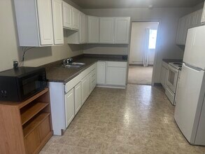 1908 W Main St in Rapid City, SD - Building Photo - Building Photo