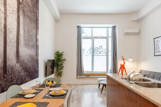 1407-1407 Rue Aylwin in Montréal, QC - Building Photo - Building Photo