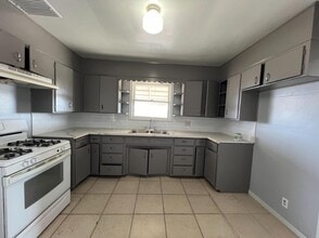 20649 E American Ave in Reedley, CA - Building Photo - Building Photo