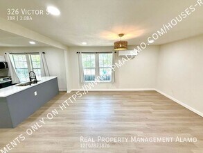 326 Victor St in San Antonio, TX - Building Photo - Building Photo