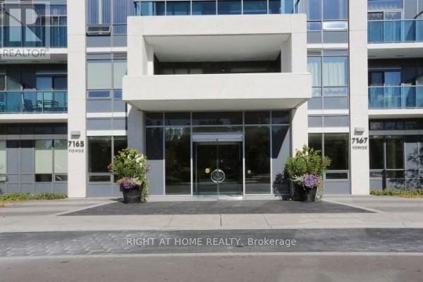 property at 7165 Yonge St