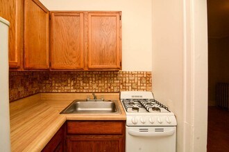 716 W Belmont Ave in Chicago, IL - Building Photo - Building Photo