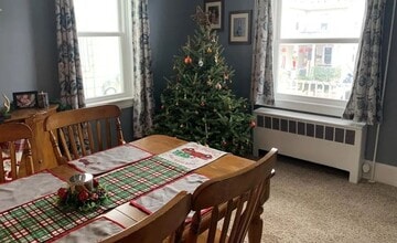 242 S Walnut St in Slatington, PA - Building Photo - Building Photo