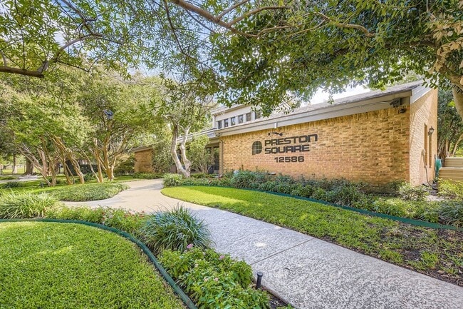 12364 Montego Plaza in Dallas, TX - Building Photo - Building Photo