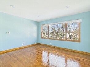 755 Dulles Rd in Des Plaines, IL - Building Photo - Building Photo