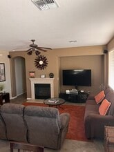 1740 Greenfield Dr in Bullhead City, AZ - Foto de edificio - Building Photo