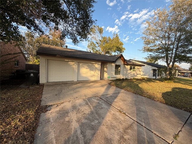 6026 Willowbend Blvd in Houston, TX - Building Photo - Building Photo