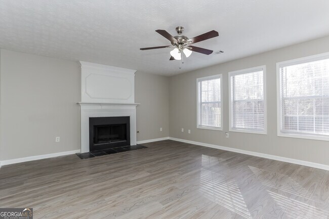 176 Olympic Dr in Fayetteville, GA - Building Photo - Building Photo