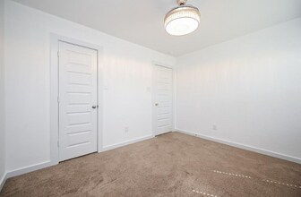 15106 Timberson Rdg Ln in Houston, TX - Foto de edificio - Building Photo