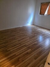 110 E Hillcrest Blvd, Unit 105 in Inglewood, CA - Building Photo - Building Photo