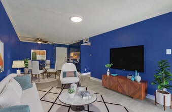 2814 S Bartell Dr in Houston, TX - Foto de edificio - Building Photo