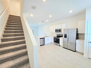 3098 Skyline Lp in Kissimmee, FL - Building Photo - Building Photo