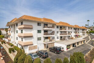 Ocean Fairway in San Clemente, CA - Building Photo