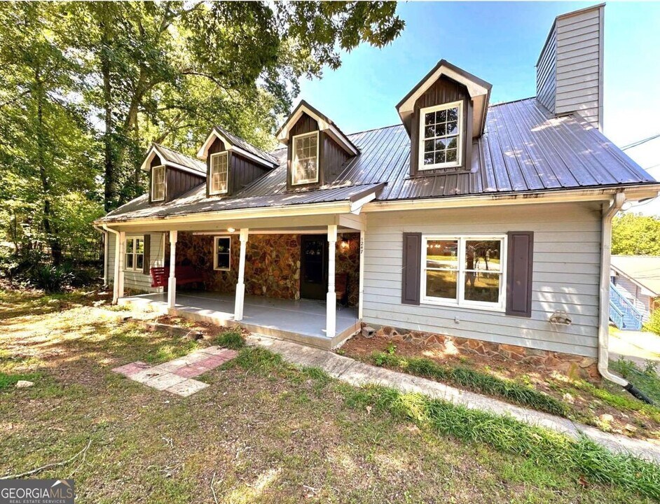 1247 Wooten Dr in Canton, GA - Building Photo
