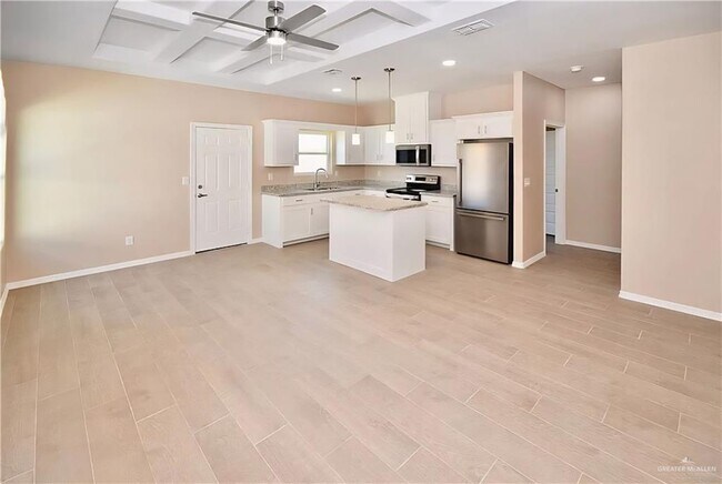 23 West Dr in Edinburg, TX - Building Photo - Building Photo