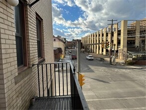 37 Beeson Ave in Uniontown, PA - Building Photo - Building Photo