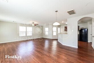 886 Sun Prairie Dr in Houston, TX - Building Photo - Building Photo