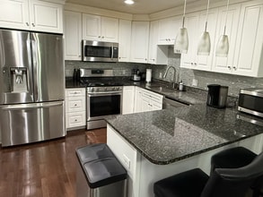 37 Bristol Cir in Raynham, MA - Building Photo - Building Photo