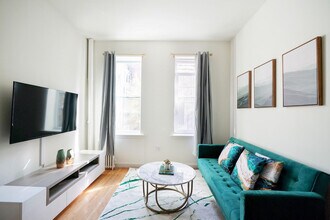 469 Columbus Ave in New York, NY - Building Photo - Building Photo
