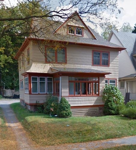 property at 44 Wellington Ave