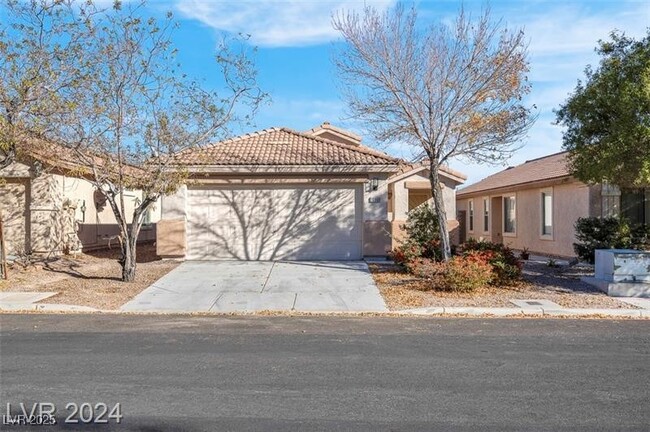 10992 Vallerosa St in Las Vegas, NV - Building Photo - Building Photo