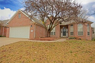 5304 S 44th St in Rogers, AR - Building Photo