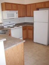 1650 N Serina in Mesa, AZ - Foto de edificio - Building Photo