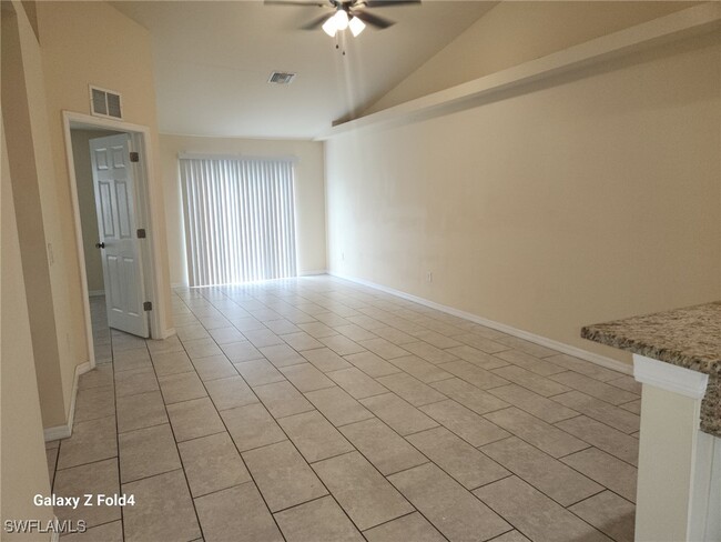 615 SE 7th St in Cape Coral, FL - Building Photo - Building Photo