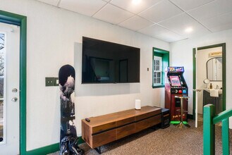 2964 Hopkins Dr in McGaheysville, VA - Building Photo - Building Photo