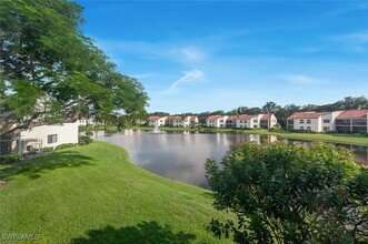 583 Beachwalk Cir in Naples, FL - Building Photo - Building Photo