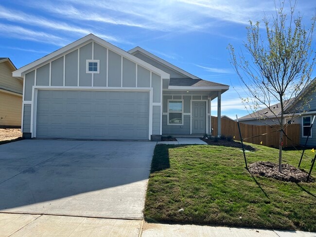 2649 Kingsman Dr in Saginaw, TX - Building Photo - Building Photo