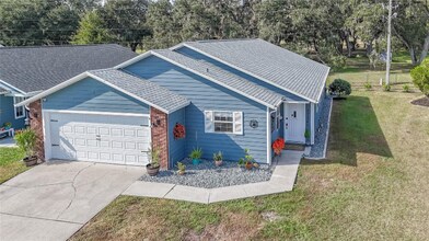 37340 Derbyshire Dr in Zephyrhills, FL - Building Photo - Building Photo
