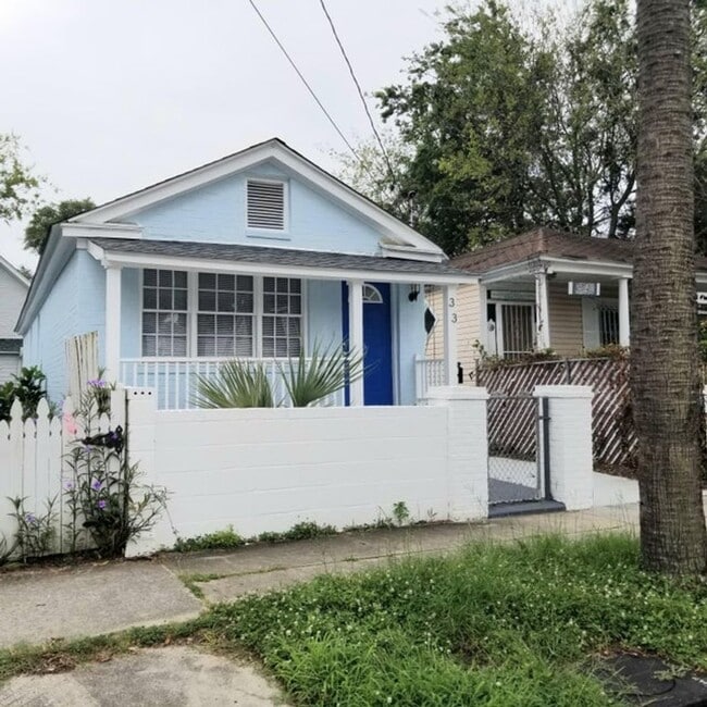 property at 33 Nunan St