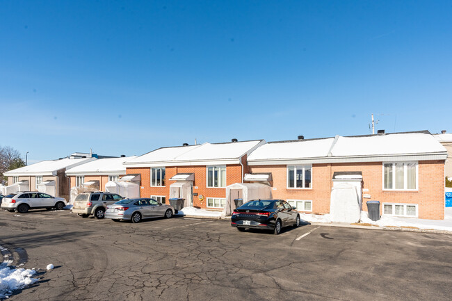 1164 Des Grenats St in Lévis, QC - Building Photo - Building Photo