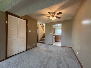 5547 S 38th St in Lincoln, NE - Building Photo - Building Photo