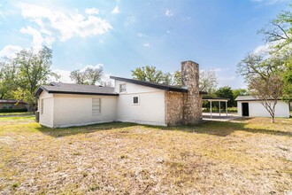 101 Serafini Dr in Del Rio, TX - Foto de edificio - Building Photo