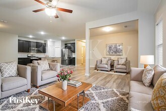 212 Greenhill St in Glenn Heights, TX - Foto de edificio - Building Photo