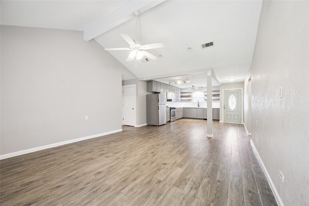 612 Wisconsin St in South Houston, TX - Building Photo