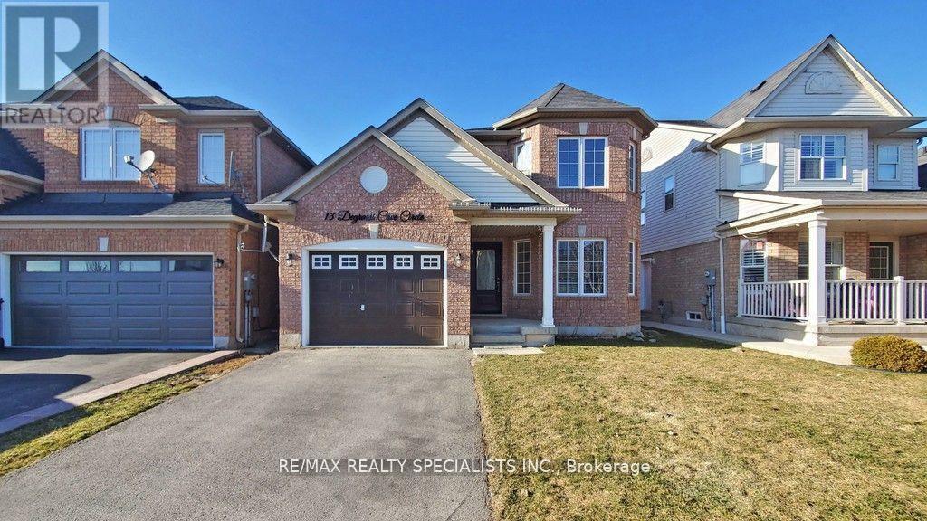 13 Degrassi Cove Cir in Brampton, ON - Building Photo