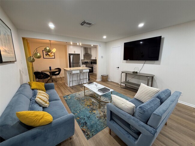 2012 Brun St in Houston, TX - Building Photo - Building Photo