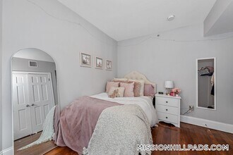 16 Sewall St, Unit 3 in Boston, MA - Foto de edificio - Building Photo