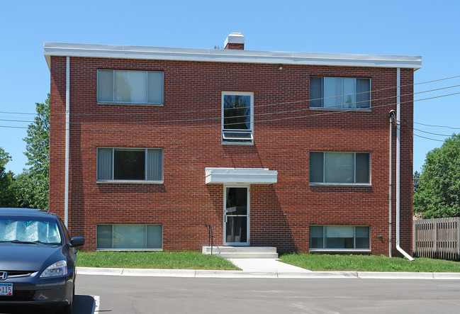 Lexington Twin Apartments in Roseville, MN - Building Photo - Building Photo