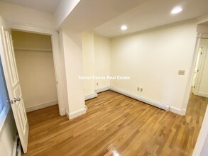195 Commonwealth Ave, Unit B in Boston, MA - Foto de edificio - Building Photo