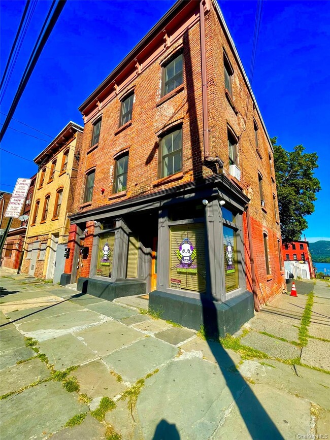 property at 2 Liberty St